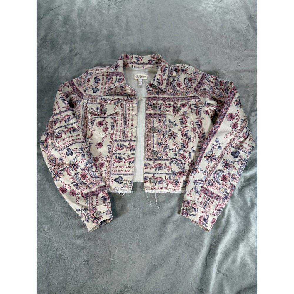 SHYANNE Women Floral Print Denim Crop Button Jacket Size XS Western Boho Raw Hem